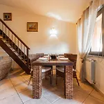 Διαμέρισμα Funtana Hideaway *